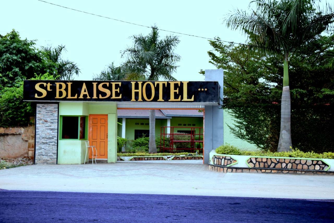 Saint Blaise Hotel Bujumbura Quarto foto